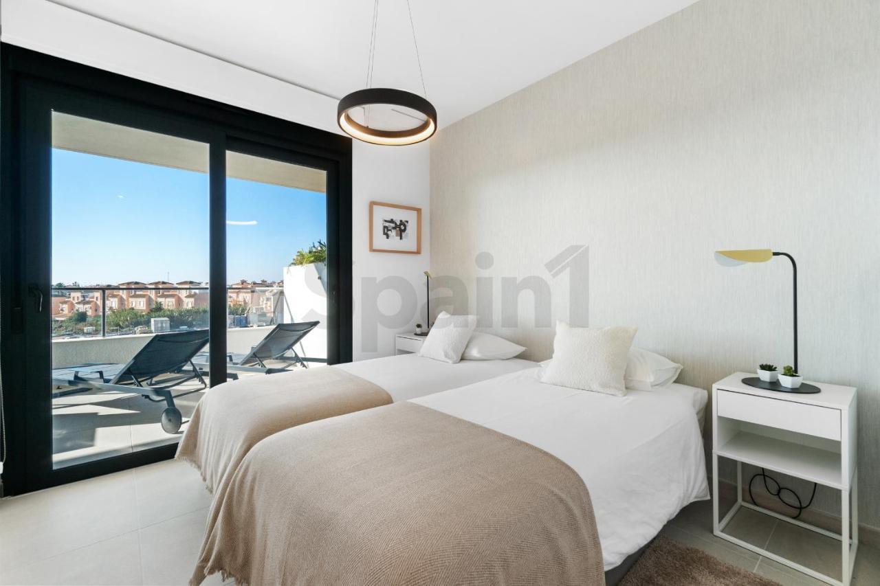 Exclusive Apartment In Flamenca Village With Gym, Sauna, 3 Pools - 600 M From The Beach Alicante Exterior foto